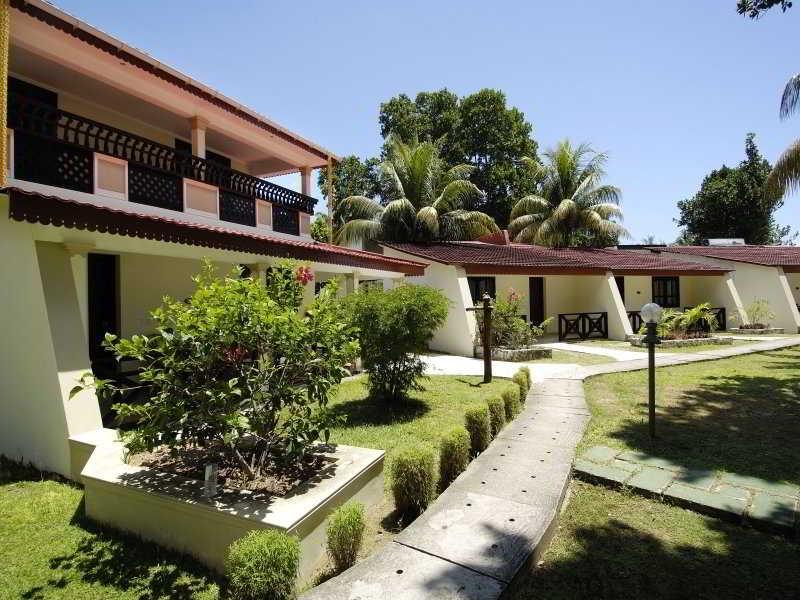 Berjaya Praslin Resort Anse Volbert Village Eksteriør billede