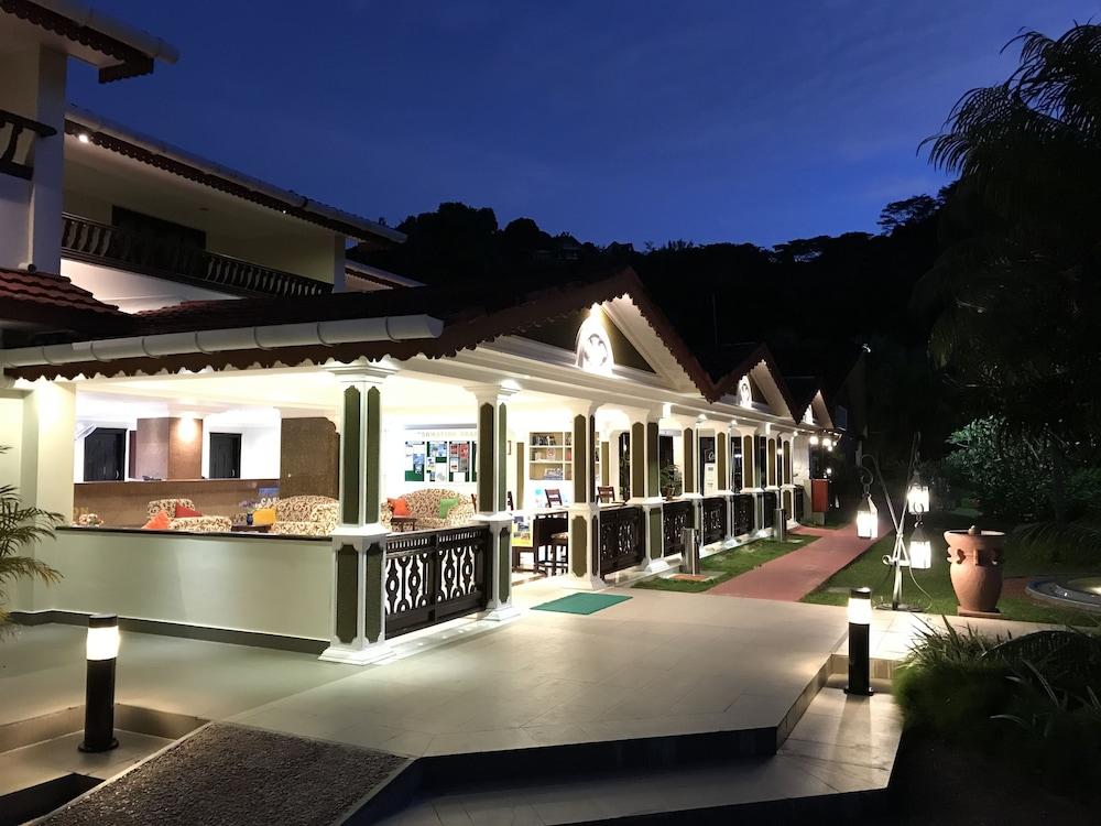 Berjaya Praslin Resort Anse Volbert Village Eksteriør billede